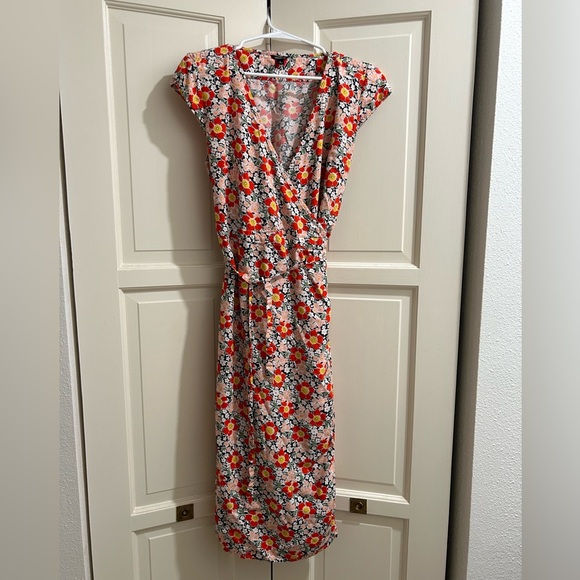 J. Crew Dresses & Skirts - JCREW floral wrap dress- size large